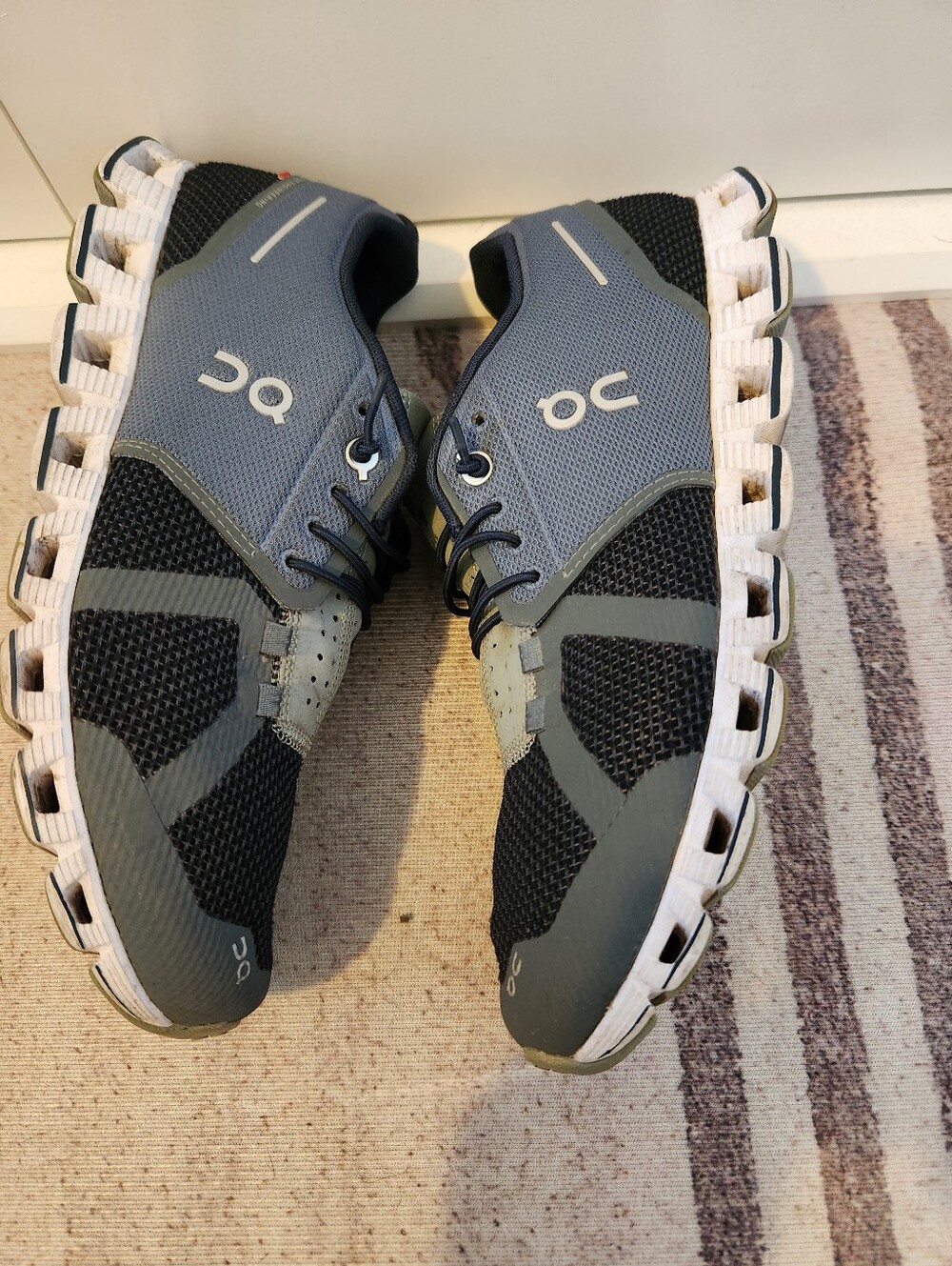 On Running Cloud Mens Sneakers Grey / Black / Navy (US 8 / EU 41) - Picture 6 of 8
